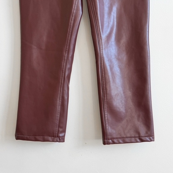 ABERCROMBIE • Curve Love Vegan Leather 90s Straight Pant in Dark Brown - Picture 6 of 11